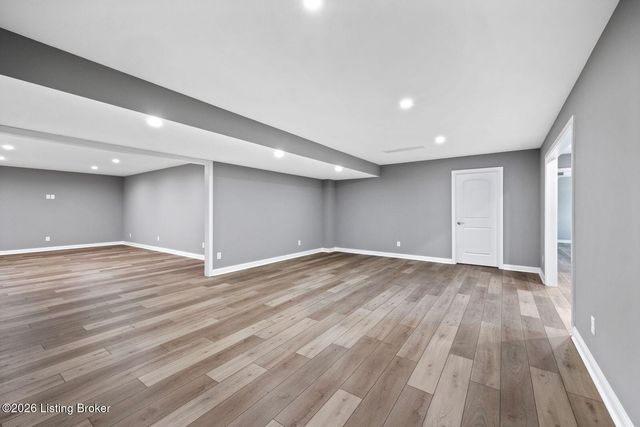 116 Wooded Glen Dr, Mt Washington, KY 40047