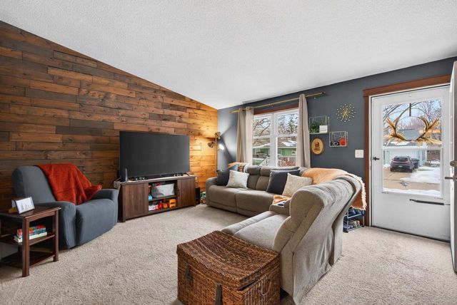 345 RIVER DRIVE, Appleton, WI 54915