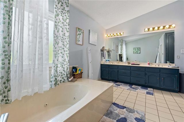 6665 Sugar Creek Drive, Mobile, AL 36695