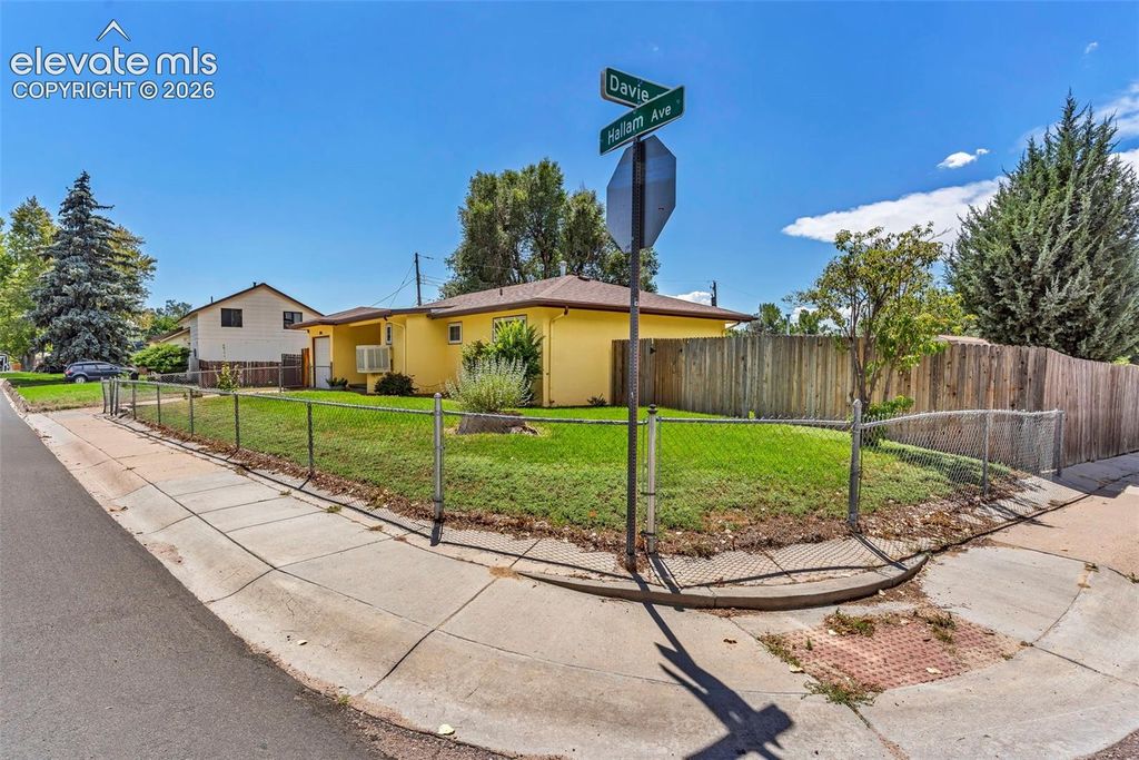 1104 Hallam Avenue, Colorado Springs, CO 80911 — photo 2