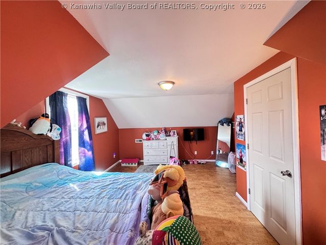 157 Crihfield Road, Kenna, WV 25248