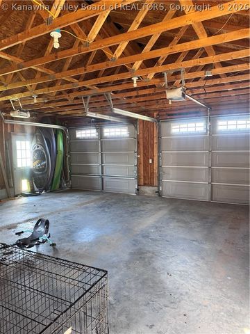 157 Crihfield Road, Kenna, WV 25248