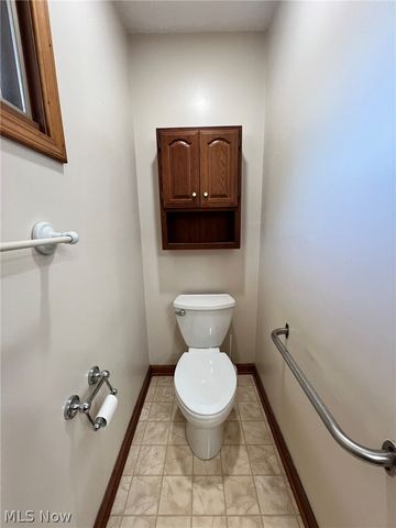 16244 Delmont Avenue, Strongsville, OH 44136