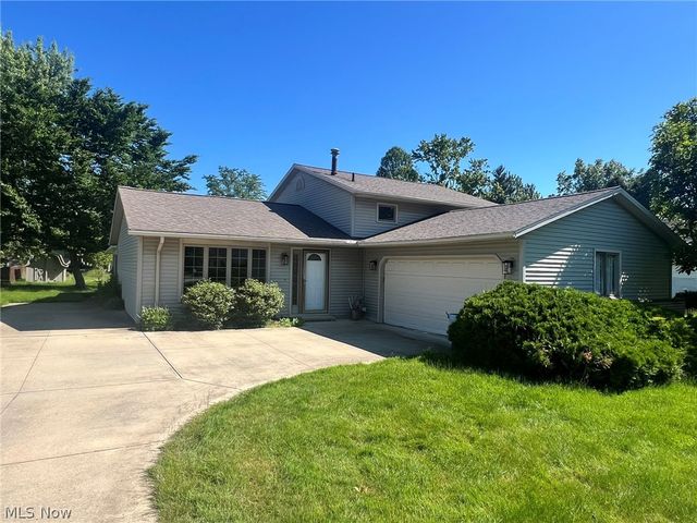 16244 Delmont Avenue, Strongsville, OH 44136