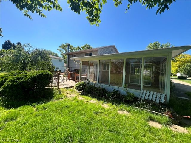 16244 Delmont Avenue, Strongsville, OH 44136