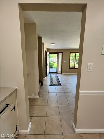 16244 Delmont Avenue, Strongsville, OH 44136