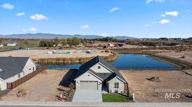 7094 N Canter Trail Ave, Meridian, ID 83646