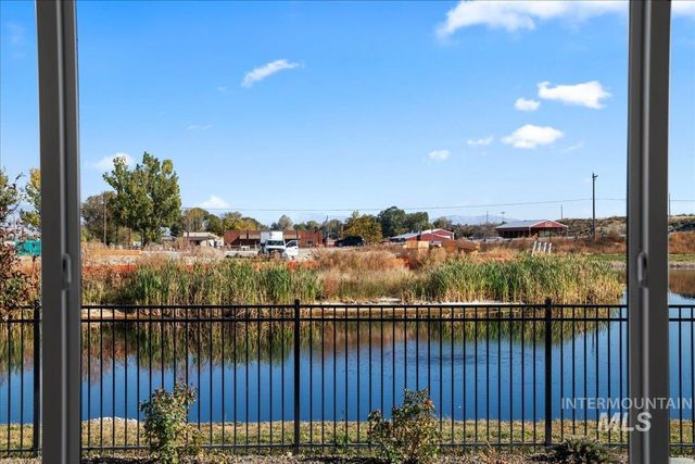 7094 N Canter Trail Ave, Meridian, ID 83646