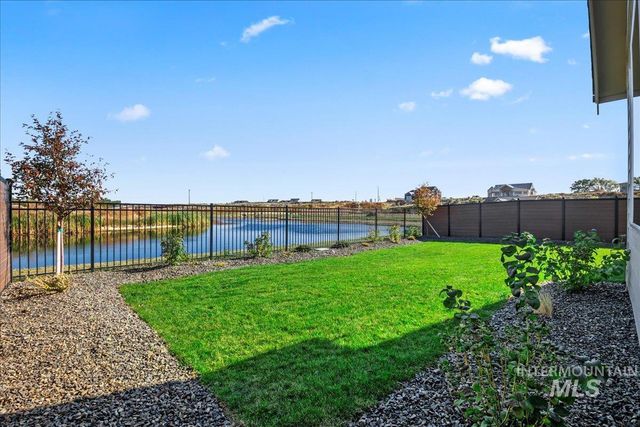 7094 N Canter Trail Ave, Meridian, ID 83646