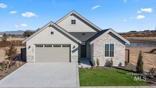 7094 N Canter Trail Ave, Meridian, ID 83646