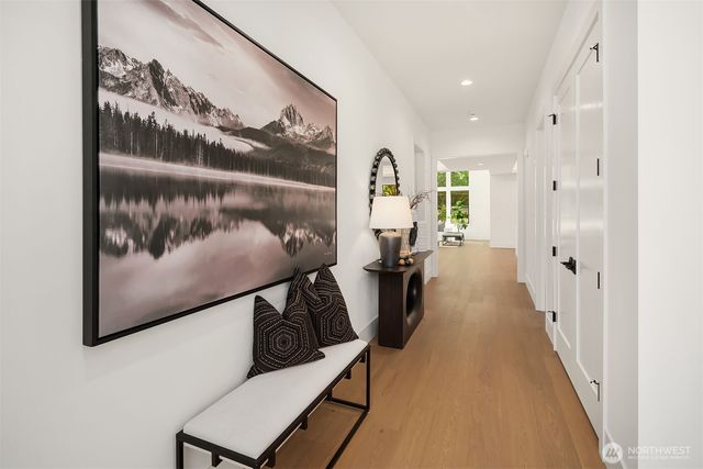 16711 NE 16th Place, Bellevue, WA 98008