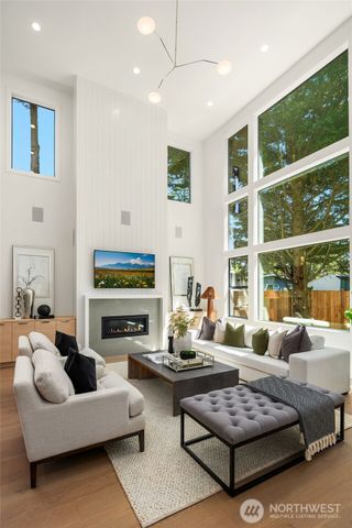 16711 NE 16th Place, Bellevue, WA 98008