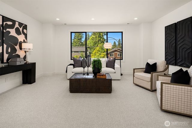 16711 NE 16th Place, Bellevue, WA 98008