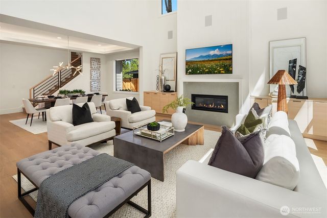 16711 NE 16th Place, Bellevue, WA 98008