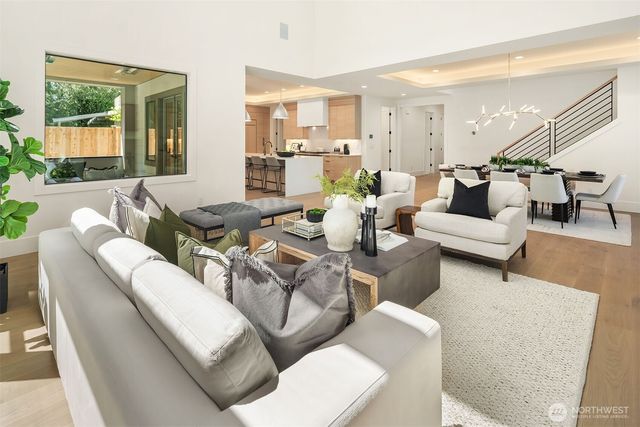 16711 NE 16th Place, Bellevue, WA 98008