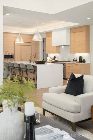 16711 NE 16th Place, Bellevue, WA 98008