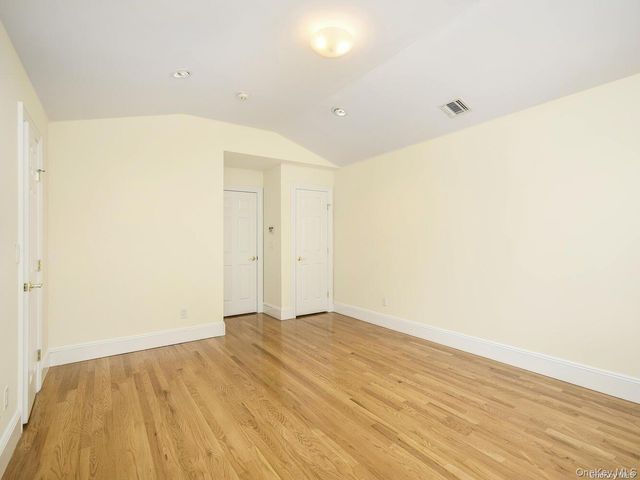 51 Inwood Road B, Port Washington, NY 11050