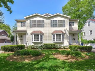 51 Inwood Road B, Port Washington, NY 11050