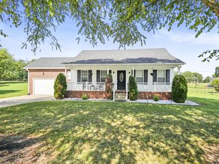 902 Koble Dr, Lebanon, TN 37087
