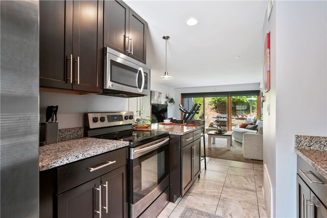 1012 Pennsbury Blvd, Pennsbury, PA 15205