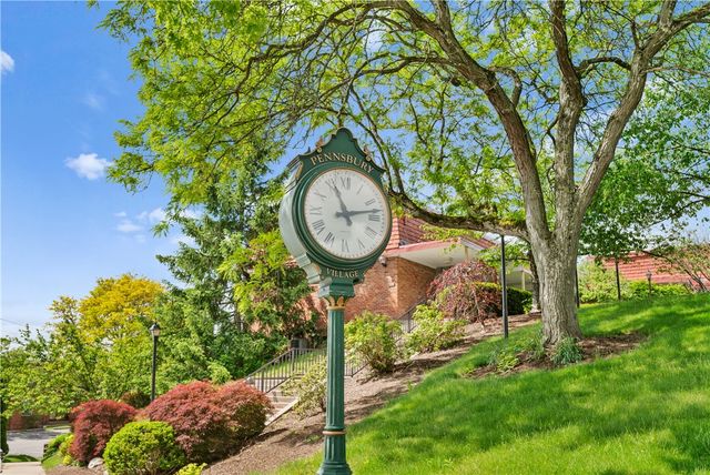 1012 Pennsbury Blvd, Pennsbury, PA 15205