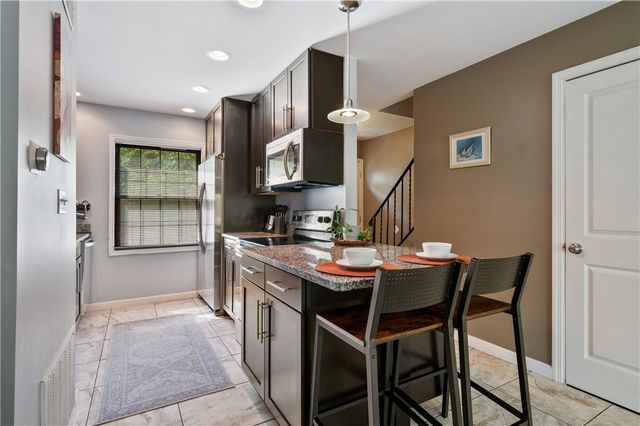 1012 Pennsbury Blvd, Pennsbury, PA 15205