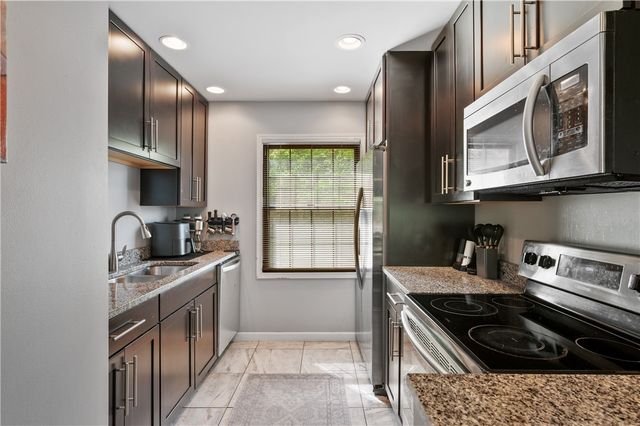 1012 Pennsbury Blvd, Pennsbury, PA 15205