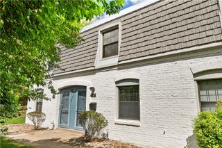 1012 Pennsbury Blvd, Pennsbury, PA 15205