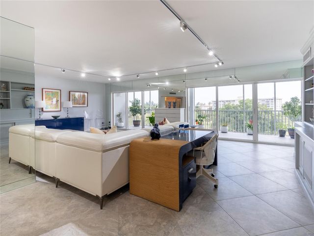 2850 N Palm Aire Drive 601, Pompano Beach, FL 33069