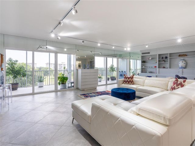 2850 N Palm Aire Drive 601, Pompano Beach, FL 33069