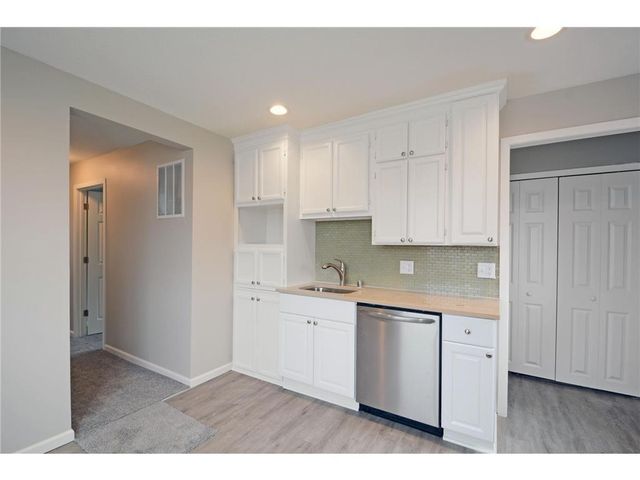 298 Jenks Avenue, Saint Paul, MN 55130