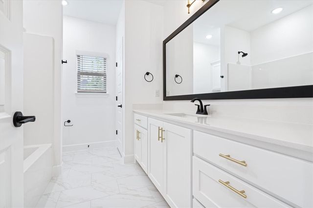 6902 SW High Meadow Boulevard, Bentonville, AR 72713