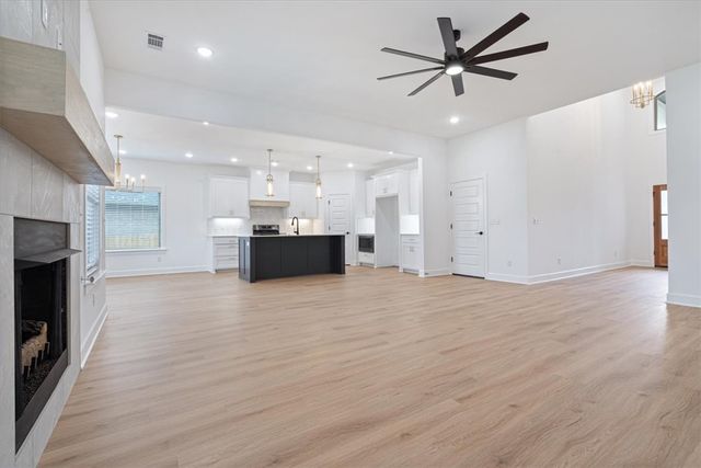 6902 SW High Meadow Boulevard, Bentonville, AR 72713
