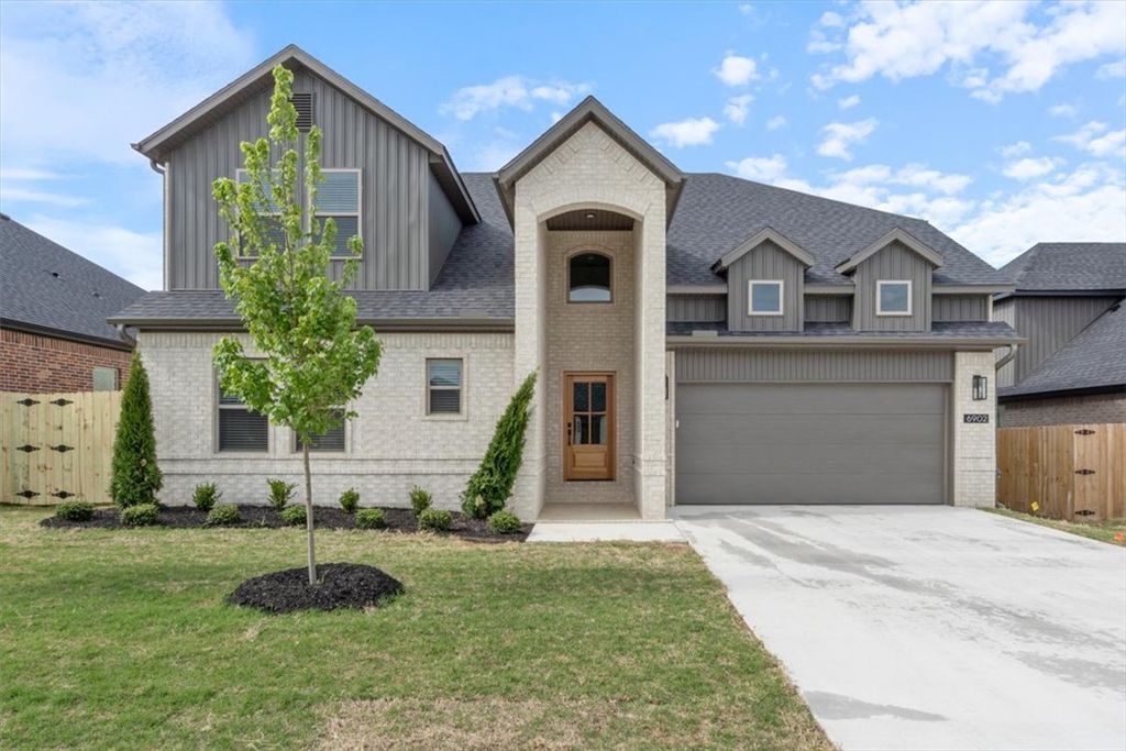 6902 SW High Meadow Boulevard, Bentonville, AR 72713