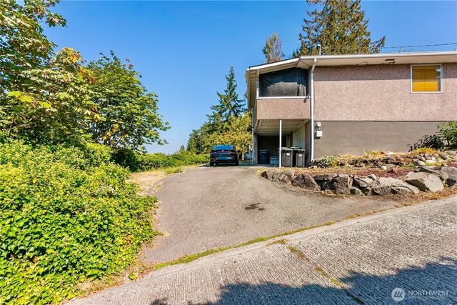 2205 S Meridian, Puyallup, WA 98374