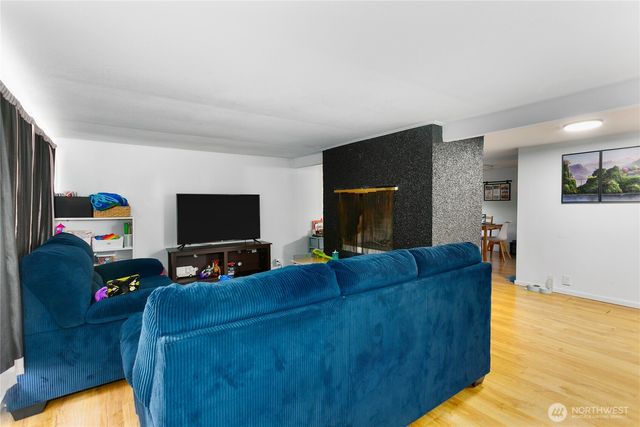 2205 S Meridian, Puyallup, WA 98374