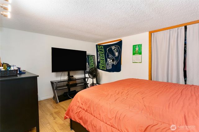 2205 S Meridian, Puyallup, WA 98374