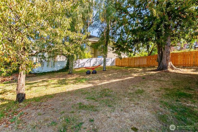 2205 S Meridian, Puyallup, WA 98374