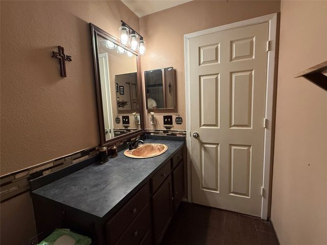 2711 Lucile Herrin, Dallas, TX 75227