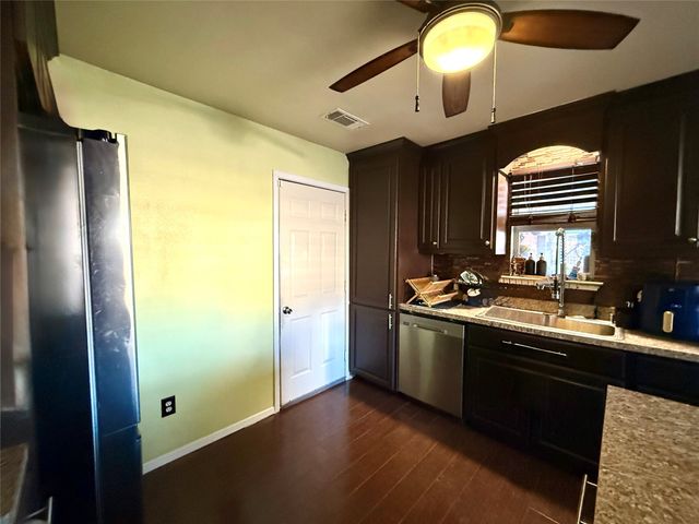 2711 Lucile Herrin, Dallas, TX 75227