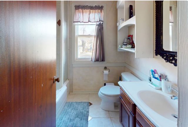 423 S Main Street S, Montgomery, IL 60538