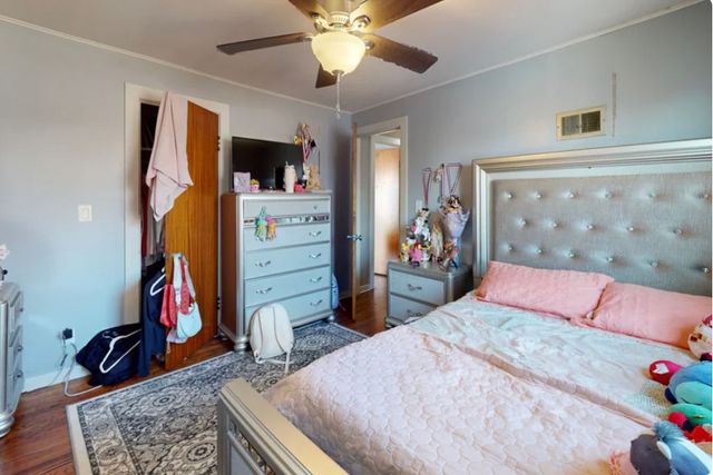 423 S Main Street S, Montgomery, IL 60538