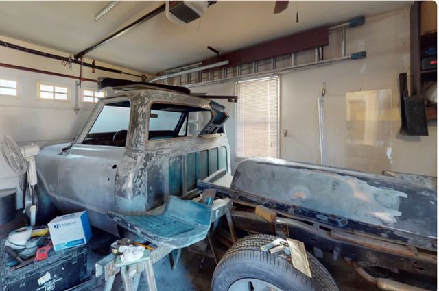 423 S Main Street S, Montgomery, IL 60538