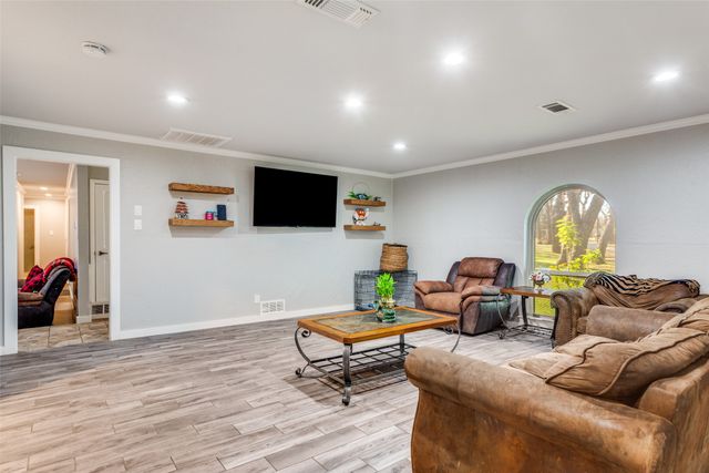 6525 Fm 2738, Burleson, TX 76028