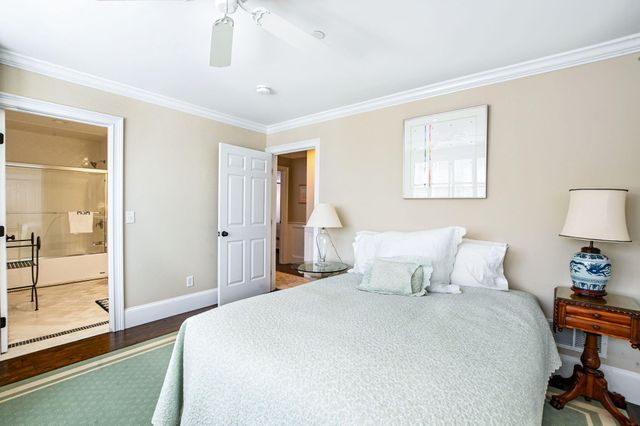 199 E Bay Road APT 12, Osterville, MA 02655