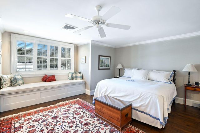 199 E Bay Road APT 12, Osterville, MA 02655