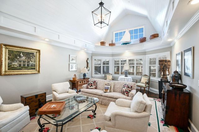 199 E Bay Road APT 12, Osterville, MA 02655