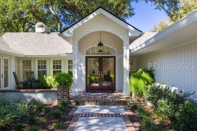 43 Scarborough Head Rd, Hilton Head Island, SC 29928