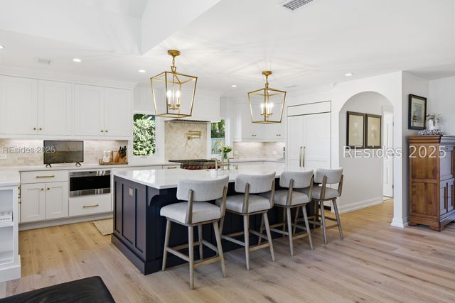 43 Scarborough Head Rd, Hilton Head Island, SC 29928