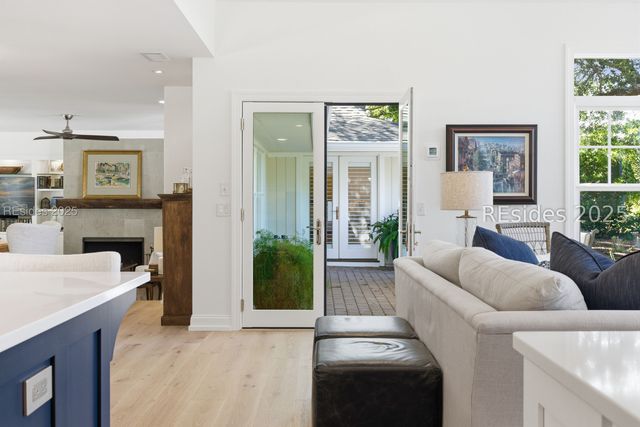 43 Scarborough Head Rd, Hilton Head Island, SC 29928